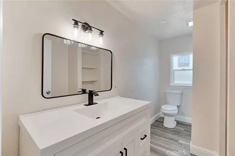 Bath - 15760 Raymond, Madera, CA 93638 photo 1 of 3