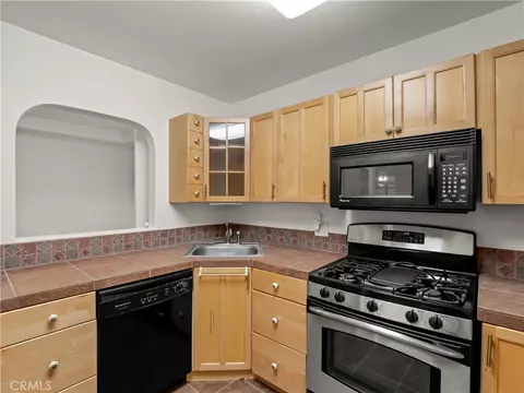 Kitchen - 17113 Mark, Madera, CA 93636 photo 2 of 3