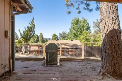 Exterior - 49832 Pierce, Oakhurst, CA 93644 photo 10 of 27