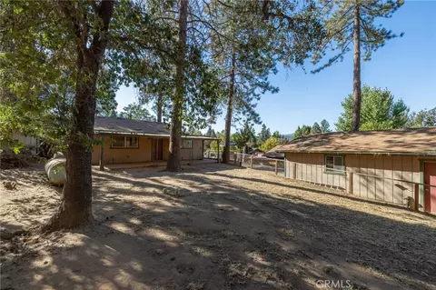 Exterior - 49832 Pierce, Oakhurst, CA 93644 photo 14 of 27