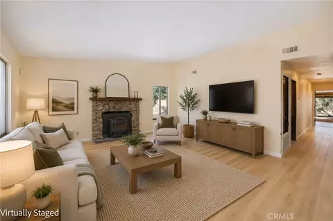 Living - 49832 Pierce, Oakhurst, CA 93644 photo 7 of 7
