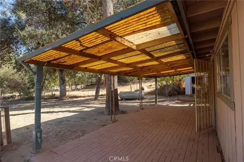 Exterior - 49832 Pierce, Oakhurst, CA 93644 photo 8 of 27