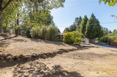 Exterior - 49832 Pierce, Oakhurst, CA 93644 photo 18 of 19