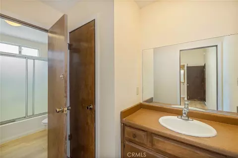 Bath - 49832 Pierce, Oakhurst, CA 93644 photo 3 of 4