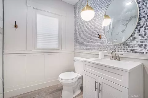 Bath - 513 Arch St, Martinez, CA 94553 photo 1 of 2