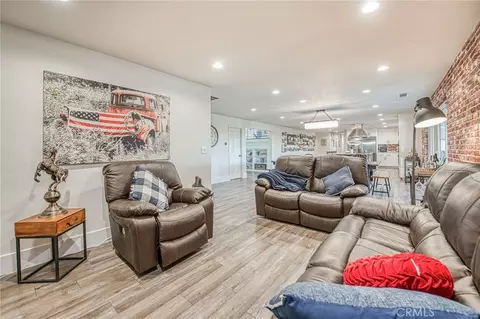 Living - 11735 E Santa Ana, Clovis, CA 93619 photo 4 of 5