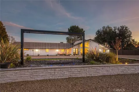 Exterior - 11735 E Santa Ana, Clovis, CA 93619 photo 34 of 36