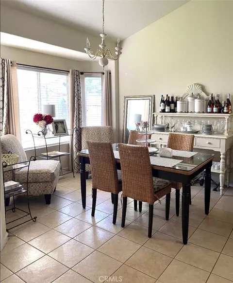Dining - 2559 E Fallbrook, Fresno, CA 93720 photo 1 of 2