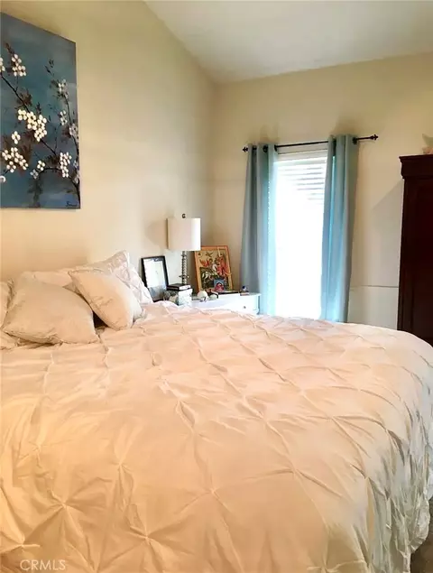 Bedroom - 2559 E Fallbrook, Fresno, CA 93720 photo 1 of 3