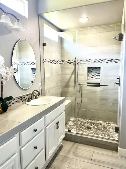 Bath - 23946 Kaleb Dr, Corona, CA 92883 photo 4 of 4