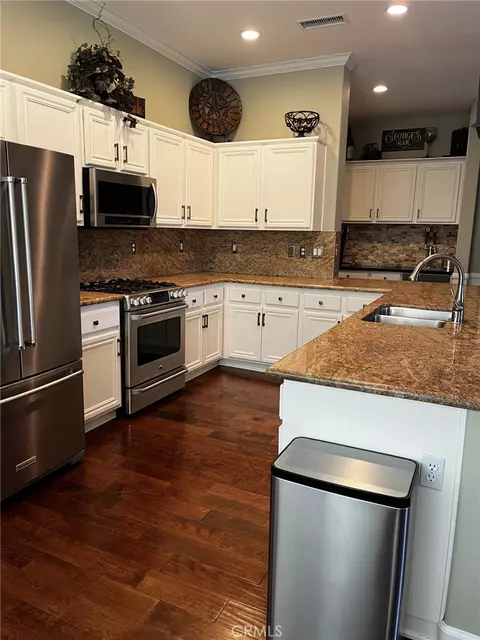Kitchen - 23946 Kaleb Dr, Corona, CA 92883 photo 2 of 3