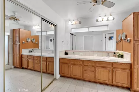 Bath - 3605 Doubletree Way, Madera, CA 93637 photo 3 of 3