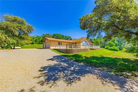 33322 Lucky Rdg, Coarsegold, CA 93614