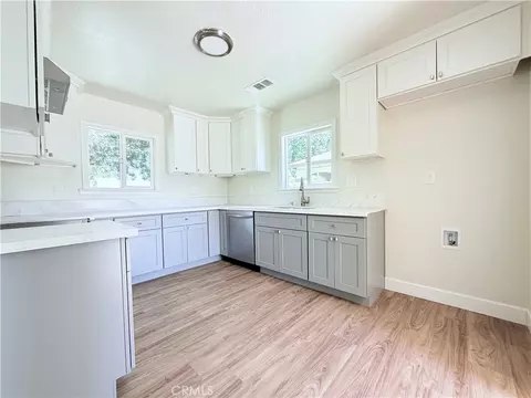 Kitchen - 736 W 9th, Merced, CA 95341 photo 2 of 3