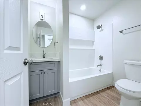 Bath - 736 W 9th, Merced, CA 95341 photo 1 of 1