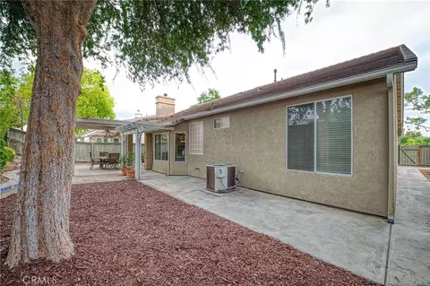 Exterior - 10588 E Fieldstone Ave, Clovis, CA 93619 photo 6 of 10