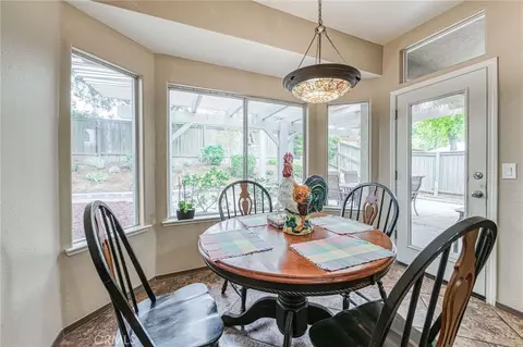 Dining - 10588 E Fieldstone Ave, Clovis, CA 93619 photo 2 of 6