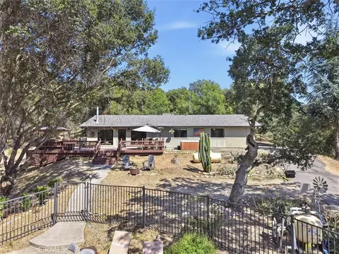 Exterior - 46004 Spring Trl, Coarsegold, CA 93614 photo 3 of 26
