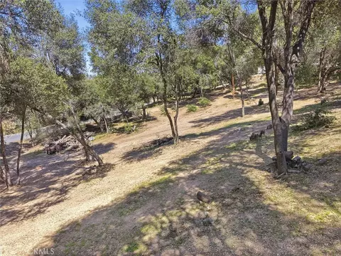 Exterior - 46004 Spring Trl, Coarsegold, CA 93614 photo 23 of 26