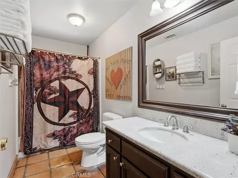 Bath - 46004 Spring Trl, Coarsegold, CA 93614 photo 1 of 3