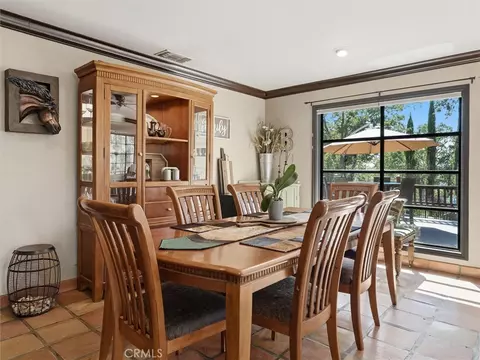 Dining - 46004 Spring Trl, Coarsegold, CA 93614 photo 2 of 2