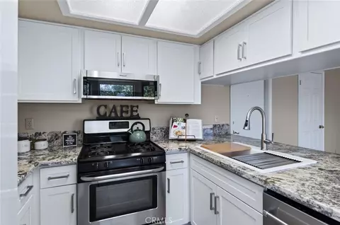 Kitchen - 571 W Pat, Clovis, CA 93612 photo 1 of 2