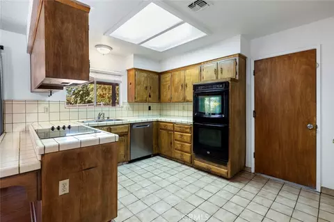 Kitchen - 11914 Charlton Rd, Madera, CA 93636 photo 2 of 2