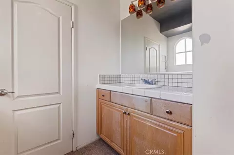 Bath - 1842 Richards Pl, Upland, CA 91784 photo 3 of 4