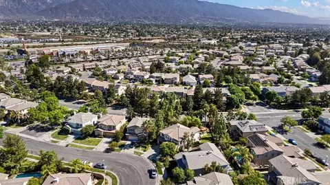 View/Area - 1842 Richards Pl, Upland, CA 91784 photo 3 of 6