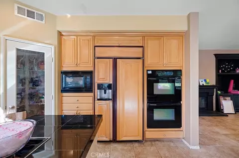 Kitchen - 1842 Richards Pl, Upland, CA 91784 photo 3 of 4