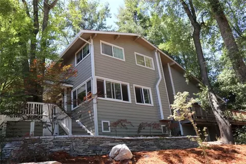 21670 Woolaroc Dr, Los Gatos, CA 95033