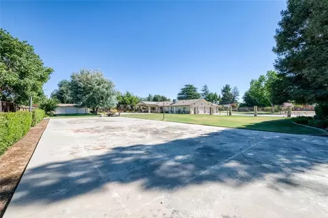 Exterior - 10270 Lanes Brg, Madera, CA 93636 photo 10 of 15