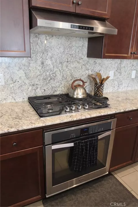 Kitchen - 1115 Sanders Ave, Clovis, CA 93619 photo 2 of 6