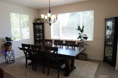 Dining - 1115 Sanders Ave, Clovis, CA 93619 photo 1 of 1