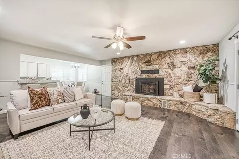 Living - 1391 Birch, Clovis, CA 93611 photo 3 of 4