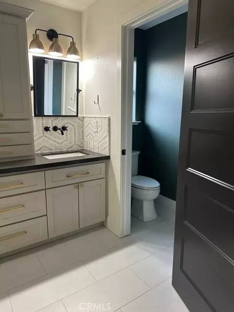 Bath - 1856 Decatur, Clovis, CA 93611 photo 6 of 6
