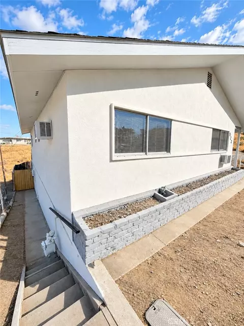 Other - 522 Garfield Ave, Taft, CA 93268 photo 11 of 12