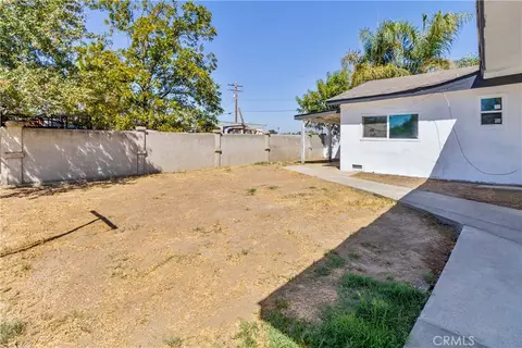 Exterior - 815 E 5th, Hanford, CA 93230 photo 8 of 14