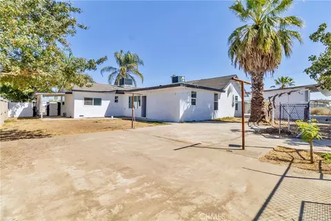 Exterior - 815 E 5th, Hanford, CA 93230 photo 11 of 14