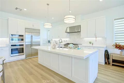 Kitchen - 528 Gadwall, Irvine, CA 92618 photo 1 of 5