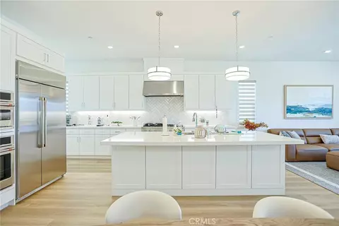 Kitchen - 528 Gadwall, Irvine, CA 92618 photo 4 of 5