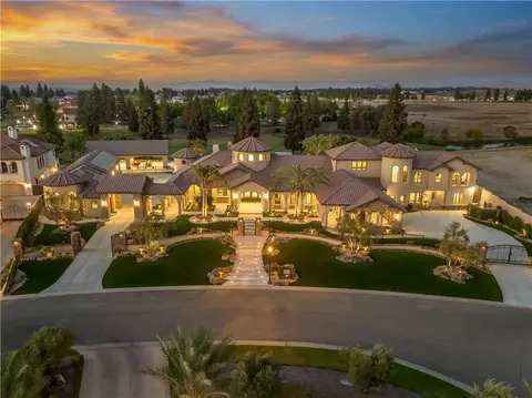 2230 E Spey Vly, Fresno, CA 93730