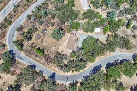 View/Area - 33030 Road 233, North Fork, CA 93643 photo 3 of 4
