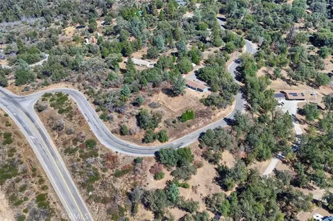 View/Area - 33030 Road 233, North Fork, CA 93643 photo 1 of 4