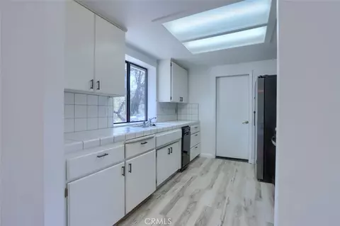 Kitchen - 33030 Road 233, North Fork, CA 93643 photo 1 of 2