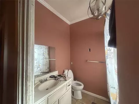 Bath - 521 Acoma, Needles, CA 92363 photo 1 of 1