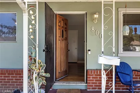 Entry Way - 800 Frank Ct, Manteca, CA 95336 photo 1 of 7