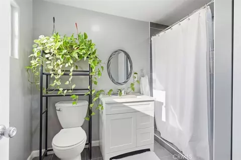Bath - 9115 Walnut, Bellflower, CA 90706 photo 2 of 3