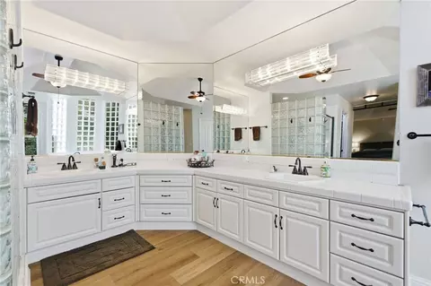 Bath - 2843 Carolina Ave, Clovis, CA 93611 photo 4 of 6