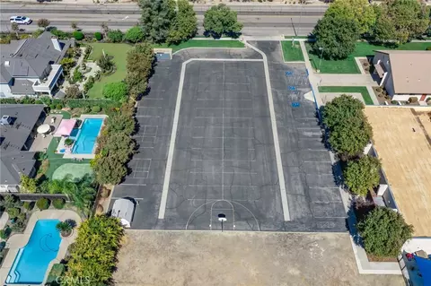 Exterior - 2843 Carolina Ave, Clovis, CA 93611 photo 13 of 17